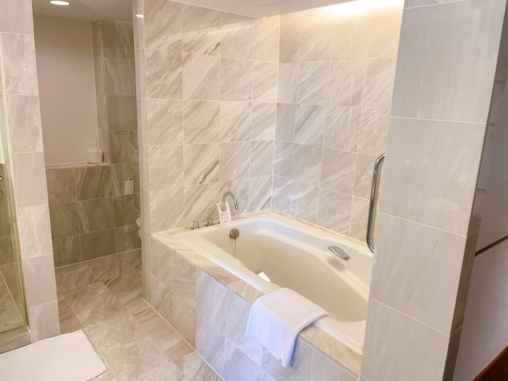 リージェント台北 1 King Suite 浴室