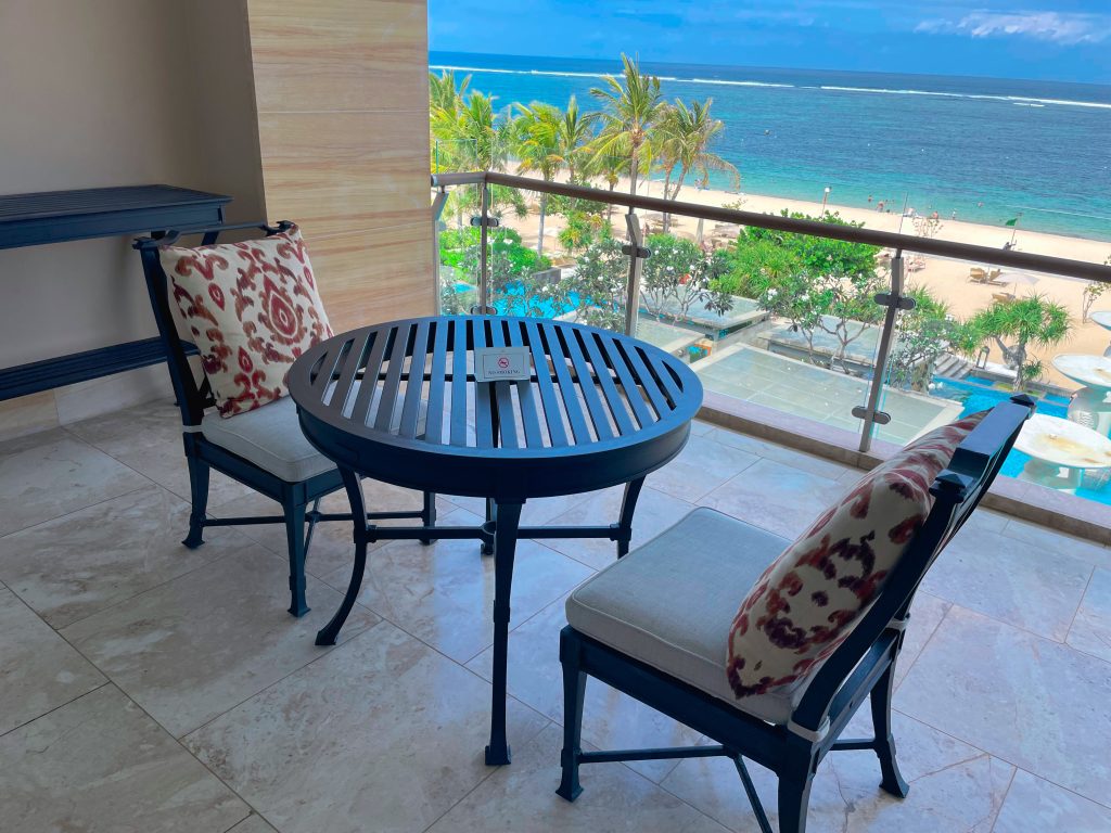 The Earl Beachfront View(ジ・アールスイート ビーチフロントビュー)バルコニー