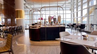 ヌアンザ ホテル アンド コンベンション チカラン 宿泊記